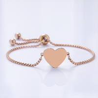Bracelet en acier inoxydable personnalisable Ywyougang avec cœur gravable, délicat bracelet à perles pour femmes et filles, à porter au quotidien et en cadeau