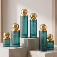 Usine OEM ODM : Pots en verre turquoise pour crème visage et flacons pompe à lotion avec bouchon doré pour emballages de soins de la peau