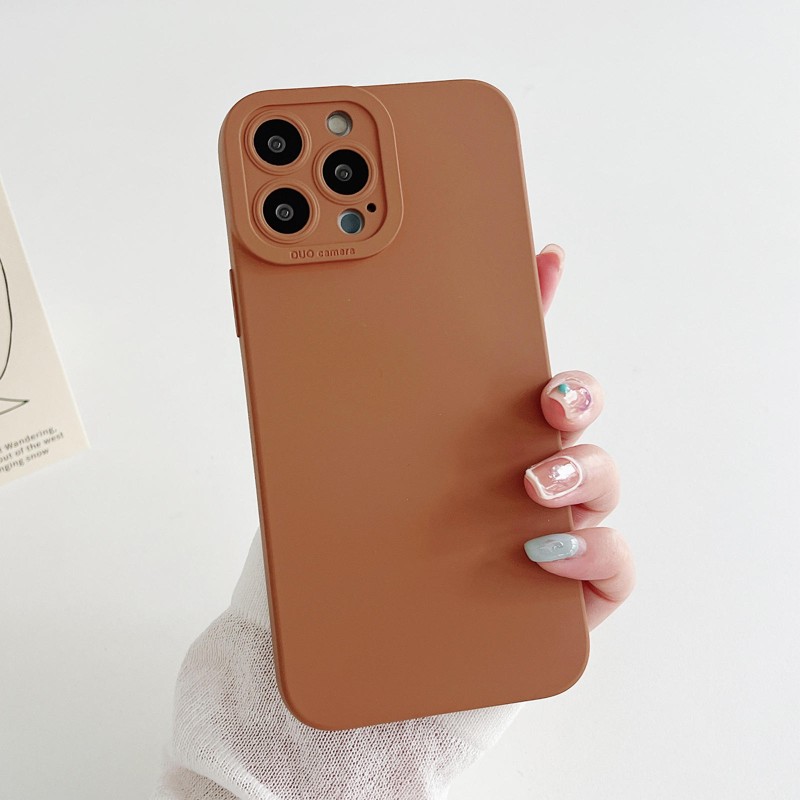 สีน้ำตาล