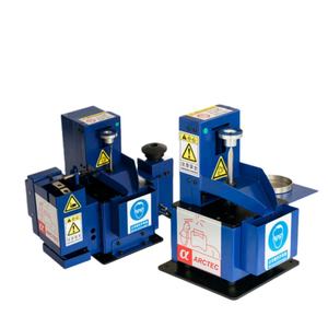 Bras robotisé de soudage Alphatex Chine, station de nettoyage de torche entièrement automatique intégrée pour Yaskawa KUKA FANUC - Product Image 2