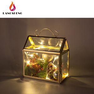 Venta al por mayor, venta directa de fábrica de moda de Navidad led linterna de metal - Product Image 5