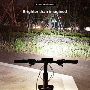 Luz Delantera para Bicicleta de Montaña LED Ultrabrillante de 3250 Lúmenes, Alimentada por Batería, Resistente al Agua IPX4, 4 Modos, para Ciclismo Nocturno y Uso Todoterreno, Aleación de Aluminio - Product Image 3