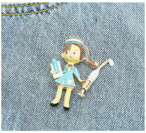 Broche de aleación nueva prevención de epidemias creativa Pin de solapa médico enfermera jeringa ECG insignia de dibujos animados Pin Accesorios - Product Image 5