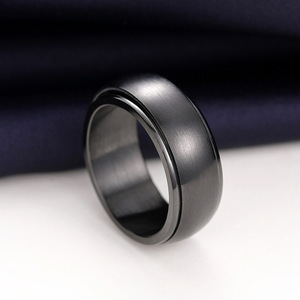 Anello Girevole Liscio e Curvo Unisex, Accessorio Minimalista alla Moda per Uso Quotidiano - Product Image 3