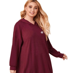 Sweat-shirt à capuche à manches longues pour femmes marron décontracté à épaules tombantes Sweat-shirt de qualité supérieure pour femmes Vente à chaud pour femmes - Product Image 1