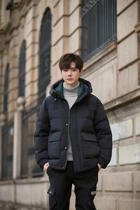 <span class=keywords><strong>Chaqueta</strong></span> de Invierno para <span class=keywords><strong>Mujer</strong></span>, Plateada, con Burbujas, <span class=keywords><strong>Brillante</strong></span>, Cuello Alto, Informal, con Cremallera, Acolchada, Negra, de Lujo, para Trabajar - Product Image 6