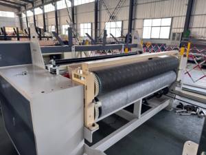 Machine à rembobiner le <span class=keywords><strong>papier</strong></span> toilette jumbo haute vitesse |   <span class=keywords><strong>Enrouleur</strong></span> de noyaux de <span class=keywords><strong>papier</strong></span> industriel avec panneau de commande PLC convivial - Product Image 3