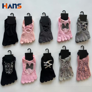 Chaussettes de yoga à cinq doigts Hans, respirantes, antidérapantes, à orteils séparés, chaussettes de sport pour femmes, chaussettes athlétiques - Product Image 1