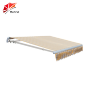 Auvent rétractable moderne en alliage d'aluminium avec voile en polyester enduit de PU, pare-soleil pliable pour usage commercial extérieur