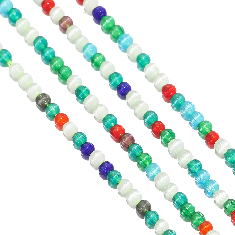Une bande de perles colorées (environ 185 perles)