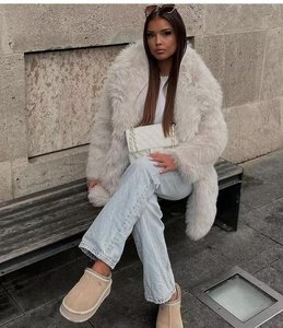 Cappotto <span class=keywords><strong>Invernale</strong></span> Lungo da Donna in Pelliccia Sintetica di Volpe, Giacca Morbida in Stile Comodo e Rilassato, Capospalla Caldo e Spesso, Casual, Fashion, di Lusso ed Elegante - Product Image 3