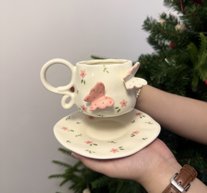 كوب قهوة خزفي كوري أنيق سعة 270 مل مع صحن، مزين يدويًا برسومات الفراشات، مثالي كهدية - Product Image 2