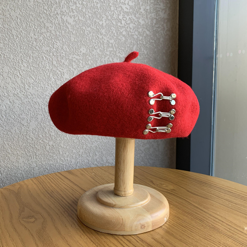 Boucle argentée bailey-rouge