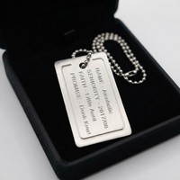 Collier en acier inoxydable plaqué argent avec pendentif bouddhiste personnalisé en relief, cadre encastré, texte vertical, logo, forme de cadenas, OEM