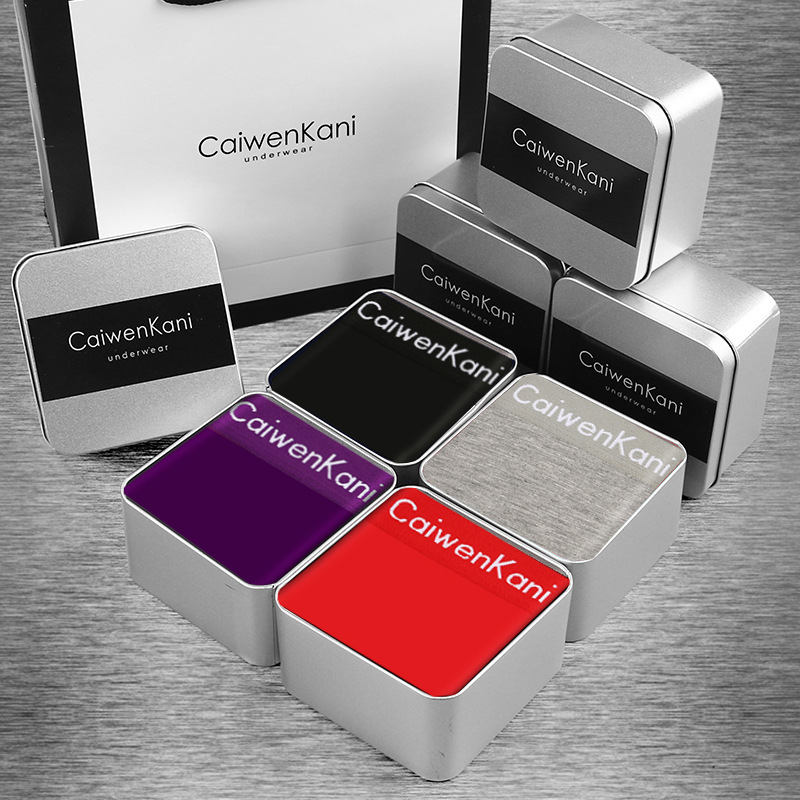 Nero + grigio + viola + rosso