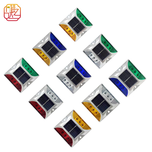 Borchie Stradali Solari <span class=keywords><strong>a</strong></span> LED in Alluminio Riflettente, Alta Luminosità, IP68, Lampeggianti, Prezzo di Fabbrica - Product Image 1