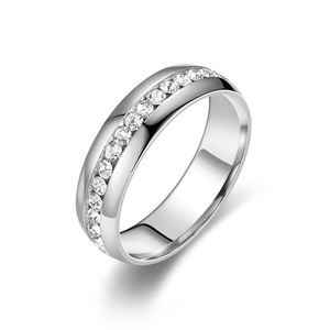 Anello Eternity Placcato Oro con Zirconia Cubica Incastonata, Classico Anello Nuziale Unisex, Gioiello alla Moda - Product Image 2
