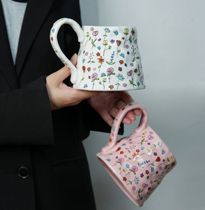 Encantadora taza de café grande con patrones de flores, tazas de cerámica con mango grande, taza de café con flores de ensueño, bonito regalo femenino - Product Image 2