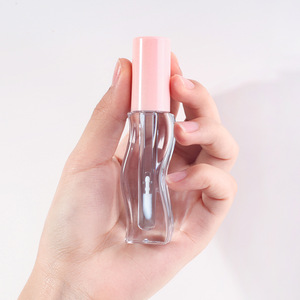 2024 grosir cetakan stiker khusus 3ml unik 8 warna anak-anak Lip Gloss berkilau minyak tabung Label pribadi dengan kotak - Product Image 1