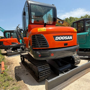 Miniexcavadora de oruga hidráulica Doosan DX60 de 6 toneladas usada en buen estado con engranaje de caja de cambios de motor central a la venta - Product Image 1