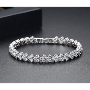 Di lusso a triplo strato <span class=keywords><strong>Tennis</strong></span> classico <span class=keywords><strong>roma</strong></span> 3 file AA Cubic zircone braccialetti donna gioielli moda catena braccialetti Charm braccialetti - Product Image 4