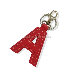 Fabrika üretimi mektup bir şekilli özel Logo anahtarlıklar alfabe Metal PU deri anahtarlıklar