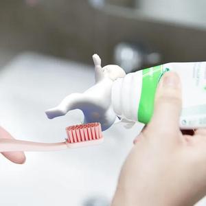 Distributeur de capuchon de dentifrice en silicone amusant et écologique Couvercle de pompe à bout du président Gadgets de décoration intérieure <span class=keywords><strong>pour</strong></span> aides à la compression des tubes - Product Image 2