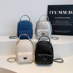 Nueva Mochila Mini de PU Acolchada Rosa Claro con Diseño Personalizado, Logotipo Personalizado, Cierre Metálico, Cadena con Dijes de Perlas y Encaje, Bolso para Mujer - Product Image 2