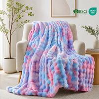 Couverture double en fausse fourrure arc-en-ciel, design tendance et coloré, antistatique, douce