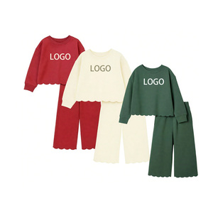 Conjunto festoneado para niñas y niños superventas, Sudadera de felpa francesa acogedora, pantalones, conjuntos informales - Product Image 1