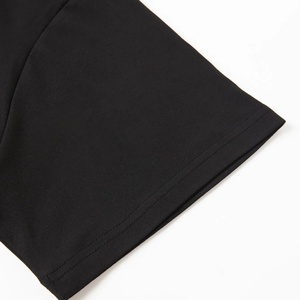 เสื้อยืดคอกลมแขนสั้นผู้ชายแบบลำลองสีขาวดำเทาสามสี - Product Image 3