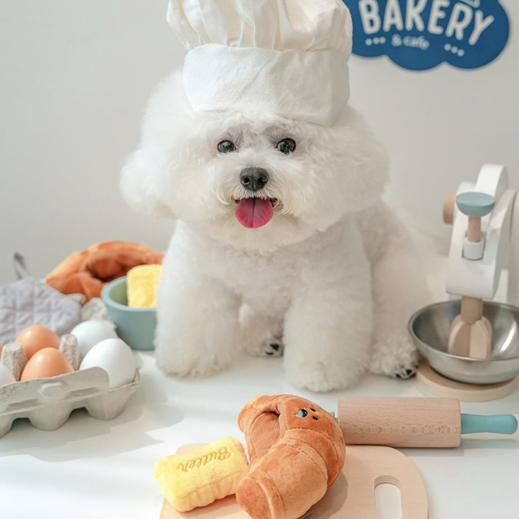 Manufacturer wholesale simulated croissant toys pet dogs plush toys with sound