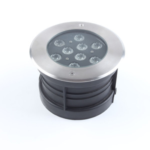 Luz Led con clasificación IP68 para exteriores, cuerpo de aluminio montado o enterrado en cubierta de jardín o enterrado para uso bajo el agua - Product Image 1