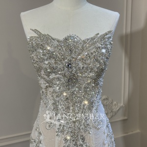 XS330 Vestido de Novia Elegante con Cuello Barco, Corte Sirena, Lentejuelas de Cristal y Cola Desmontable - Product Image 5