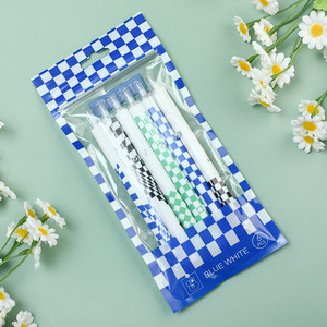 مجموعة أقلام جل مدرسية كرتونية لطيفة وجديدة للطلاب، 6 قطع/كيس، حبر أسود برأس 0.5 ملم، لوازم قرطاسية بلاستيكية متينة - Product Image 6