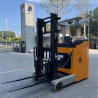 Chariot élévateur à mât triple étages Zhongli 1.6T 8M avec pneus en polyuréthane, batterie plomb-acide 48V, type assis, fourche à déplacement gauche-droite, certifié CE, pour espaces étroits