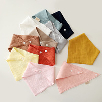 Bavoirs bébé en coton froissé transfrontaliers les plus vendus, bandanas triangulaires, bavoirs en gaze pour enfants, norme de classe 30x45cm, couleur unie