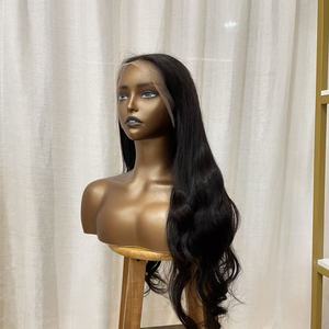 Naturel Vague Usine En Gros Couleur Naturelle 13*4 Dentelle 200% Densité Court <span class=keywords><strong>Cheveux</strong></span> Humains Bouclés <span class=keywords><strong>Avec</strong></span> Bang Perruque - Product Image 2