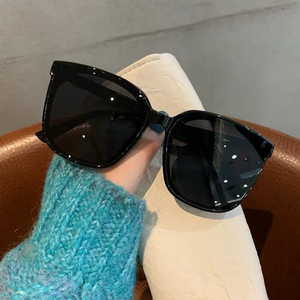 Cheap Trendy Plastic <b>Large</b> <b>Frame</b> Sun Glasses Outdoor Sun protection UV400 <b>Large</b> <b>Frame</b> Men Glasses Sunglasses Wholesale - Product Image 2