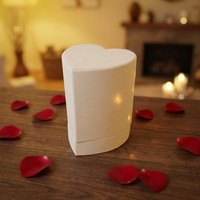 Boîte cadeau en forme de cœur avec fleurs, en papier couché fait main de luxe, finition brillante/mate, gaufrage à chaud or, avec velours