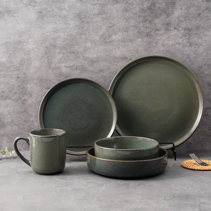 Huilang Green Stoneware Ceramic Tableware Nordic Style Matte Steak Plate Restaurant Tableware Porcelain Ceramic Dinner Plate