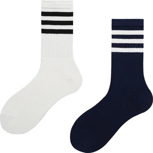 Chaussettes en coton antibactériennes pour hommes, logo personnalisé, vente en gros, respirantes, absorbant la transpiration, chaussettes de sport décontractées en tricot uni - Product Image 6
