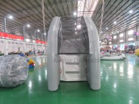 Installations d'amusement aquatiques personnalisées Super Yacht Jouet aquatique Dock gonflable portable en PVC Toboggan Dock gonflable multicolore