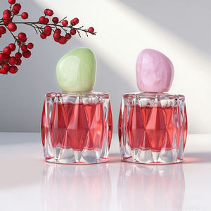 Vente en gros <span class=keywords><strong>de</strong></span> flacons <span class=keywords><strong>de</strong></span> <span class=keywords><strong>parfum</strong></span> en verre texturé transparents vides <span class=keywords><strong>de</strong></span> 50 ml avec bouchon en résine - Product Image 4