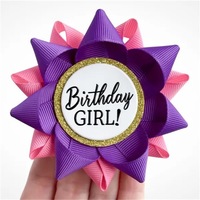 OKAY Badges Boutons Faits Main Joyeux Anniversaire, Décoration Ruban Rosette pour Filles, Garçons, Femmes