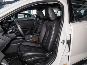 2025 Version <span class=keywords><strong>Peugeot</strong></span> 408X voitures à essence <span class=keywords><strong>pas</strong></span> <span class=keywords><strong>cher</strong></span> 1.6T 175HP L4 automatique haute vitesse nouvelles voitures feu de direction gauche intérieur arrière R18 - Product Image 5