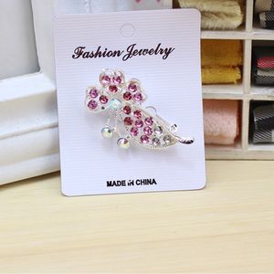 Fashion Brooches Flower Shape Zinc Alloy Rhinestone Women's <b>Gift</b> Jewelry Made In China - Product Image 4