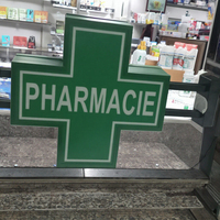 Livraison rapide, boîte lumineuse LED pour pharmacie, forme personnalisée, haute luminosité, double face, design écologique, imperméable, décoration extérieure