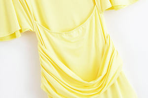 TAOP&ZA Autunno 2025 Nuovo Abito Lungo da Donna Giallo alla Moda Temperamento Schiena Scoperta Strati Decorativi Spacco 4661209 - Product Image 4