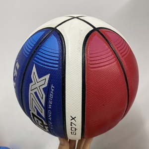 Balón de Baloncesto Molten GQ7X/GG7X de Cuero PU, Venta al por Mayor de Fábrica, Tamaño Oficial 7, para Interiores y Exteriores, para Adultos - Product Image 1